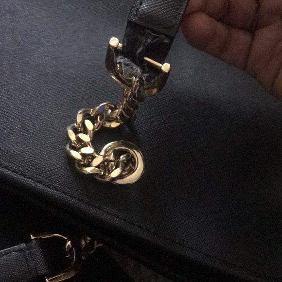 Micheal Kors Black Tote - Picture 2 of 2